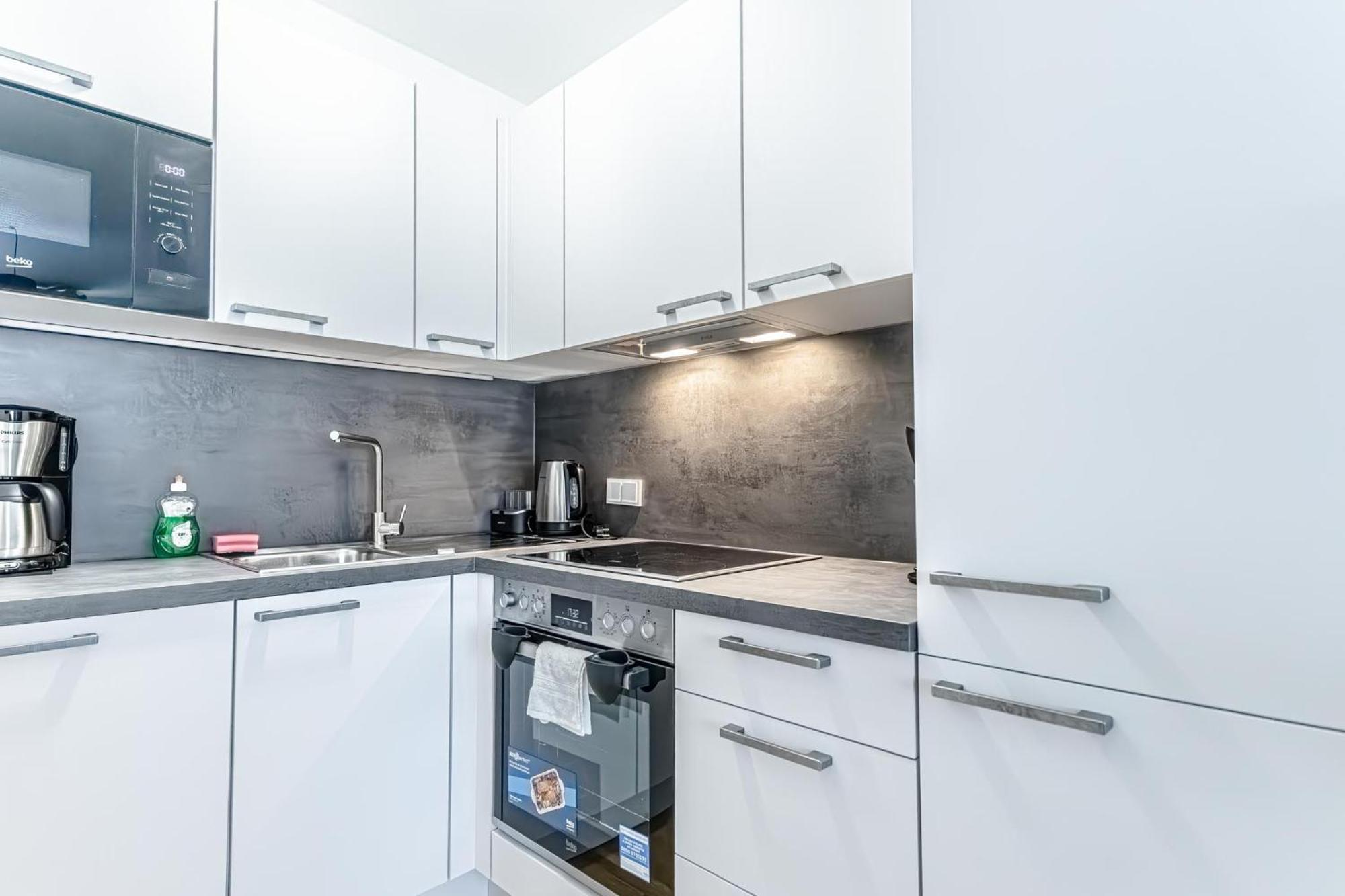 Apartament Charming 1Br, Steps From Reumannplatz U1 Wiedeń Zewnętrze zdjęcie